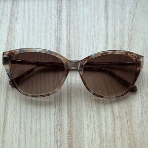 Stylish Brown Cat-Eye Sunglasses